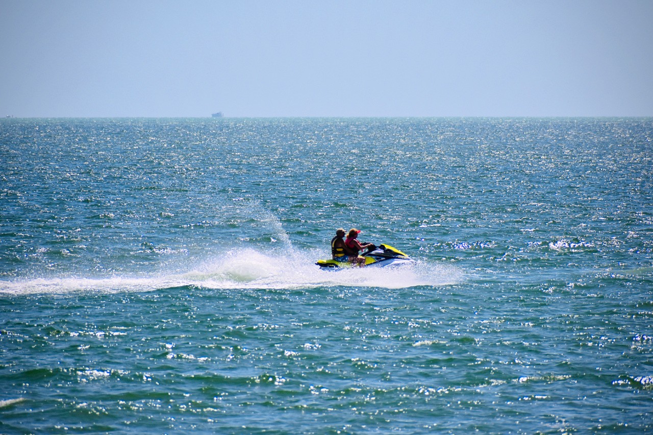 Swimming & Watersports