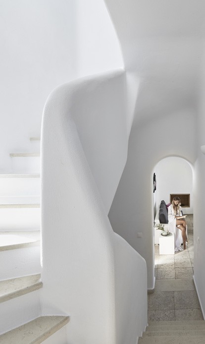 SERENITY VILLA ΜΕ ΘΕΑ ΤΗΝ ΚΑΛΝΤΕΡΑ